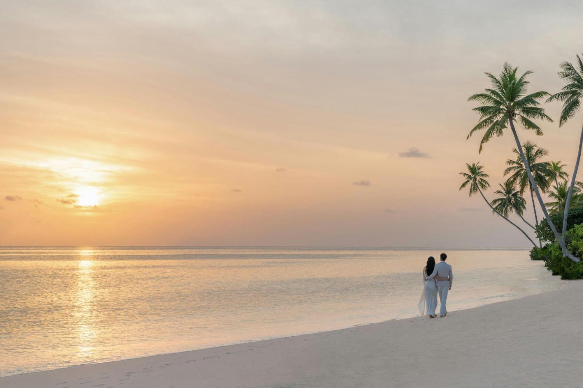 The St. Regis Maldives Vommuli Resort Hulhudheli Exterior photo